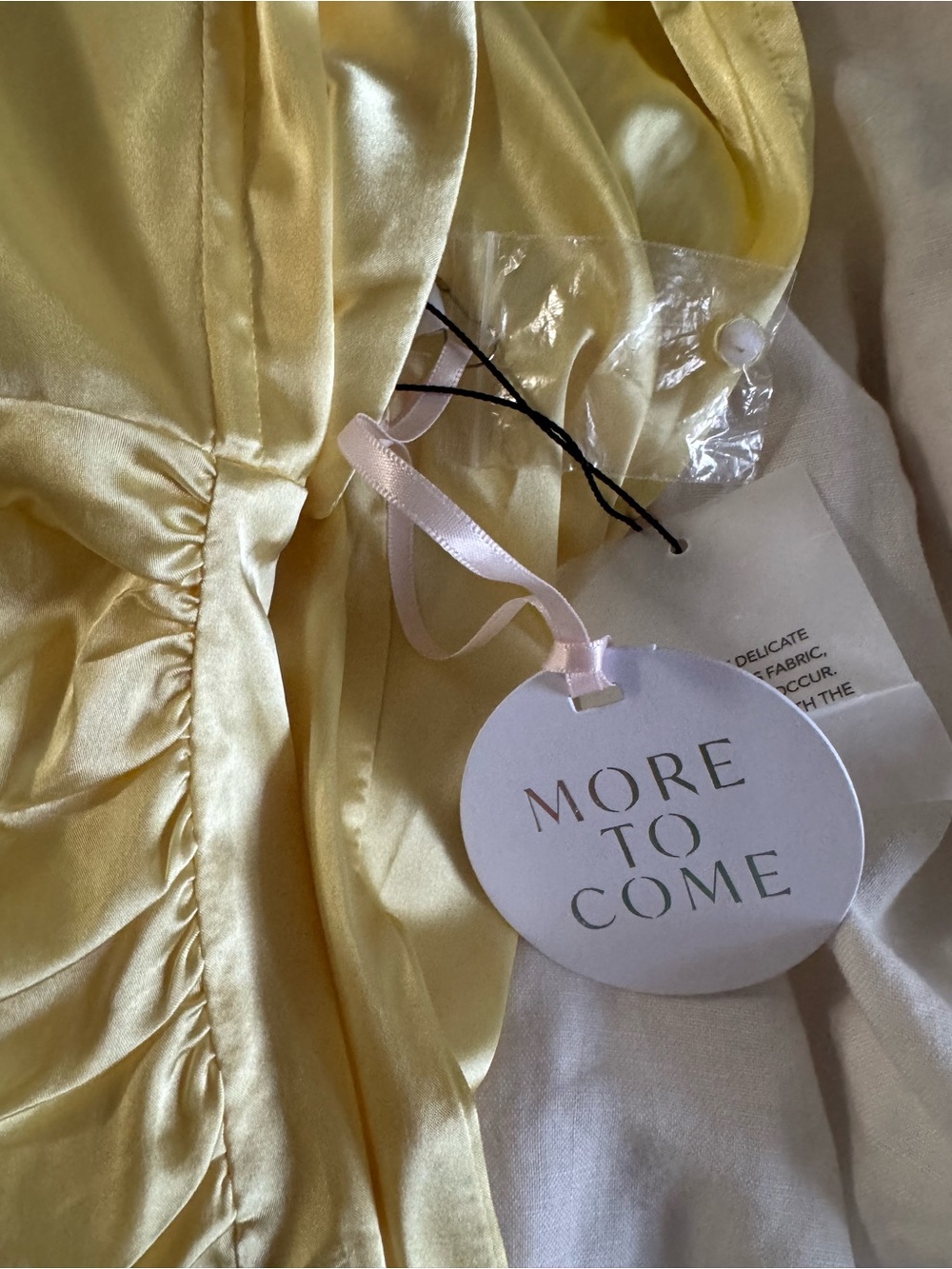 Yellow satin halter maxi dress - Picture 5 of 8